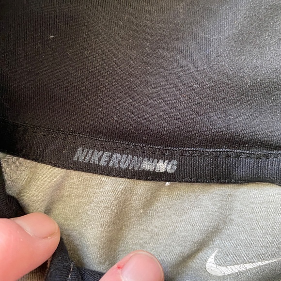 Nike Men's Element Dri-FIT 1/2-Zip Running Top - Size Large - Picture 5 of 8